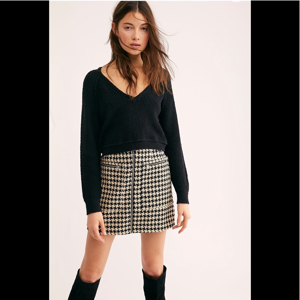 FREE PEOPLE High Low Sweater Black